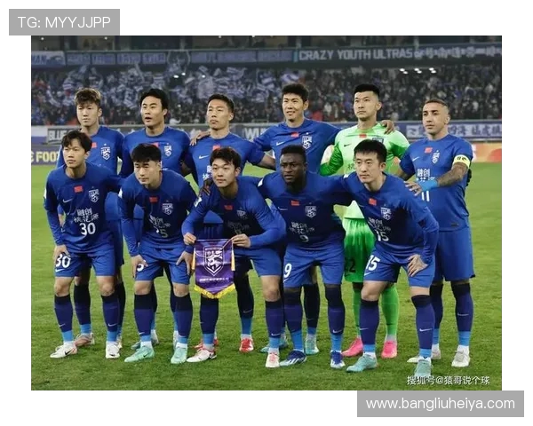 上海海港与上海申花激战正酣 双方争锋再续城市德比火热对决