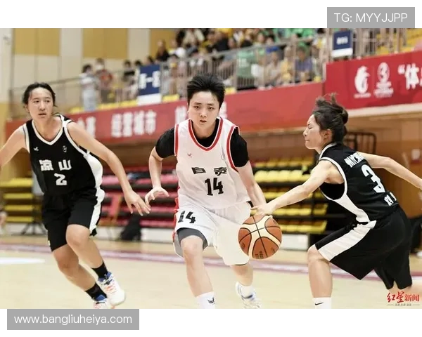 城市联赛特别报道：上海足球队如何逆风翻盘重返巅峰之路