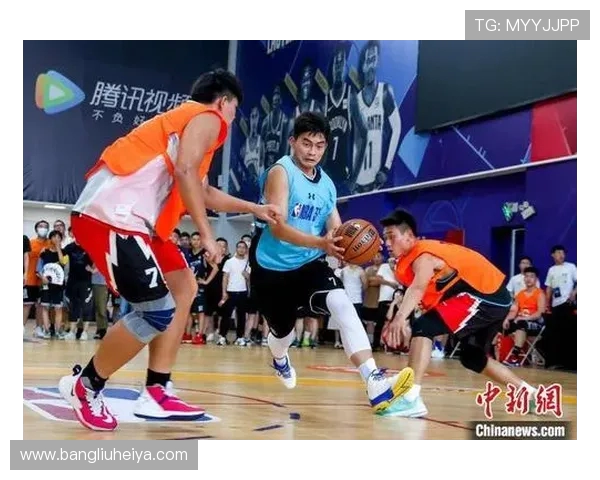 魔术队迎战步行者队全力争胜 双方激烈对抗上演精彩篮球盛宴 魔术队迎战步行者队全力争胜 双方激烈对抗上演精彩篮球盛宴