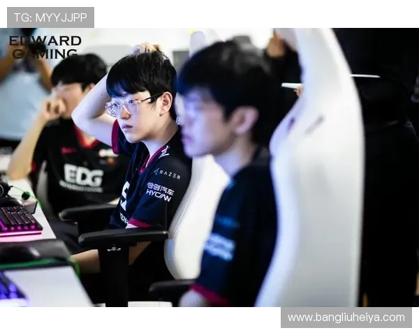 EDG电子竞技俱乐部奋勇拼搏再创辉煌引领中国电竞迈向世界舞台 EDG电子竞技俱乐部奋勇拼搏再创辉煌引领中国电竞迈向世界舞台