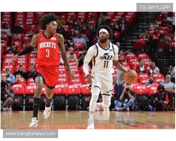 06火箭与湖人季后赛激战回顾传奇对决的巅峰时刻与经典瞬间 06火箭与湖人季后赛激战回顾传奇对决的巅峰时刻与经典瞬间